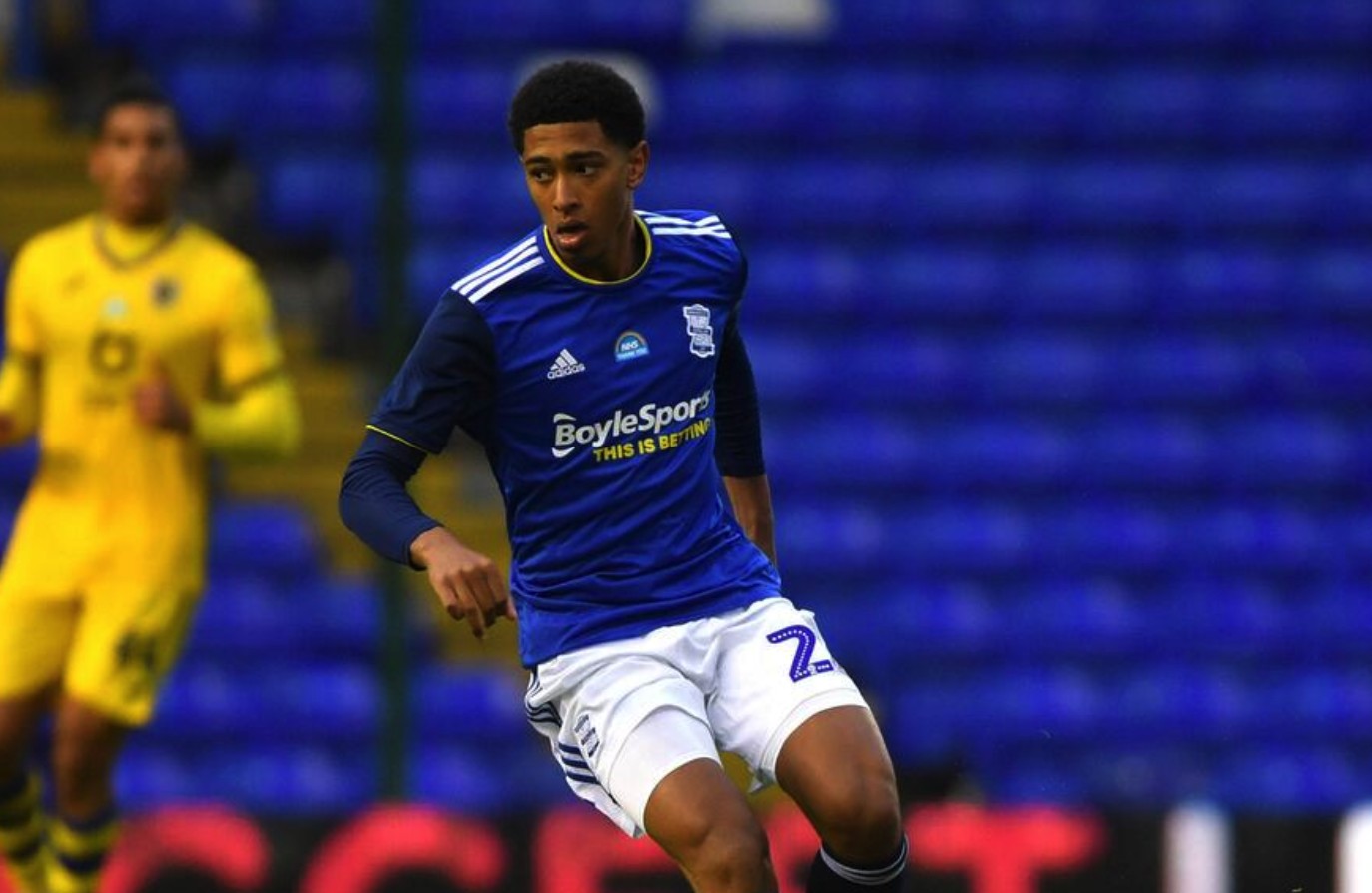 全市场报道哈列巴什维利：模板罗伯逊，皇萨与利物浦在关注他