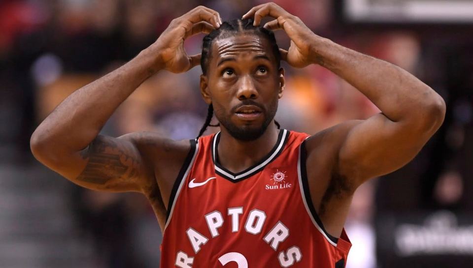 曼联“屠夫”再出废人动作：双脚下跺，装受伤骗裁判 本季第2次了