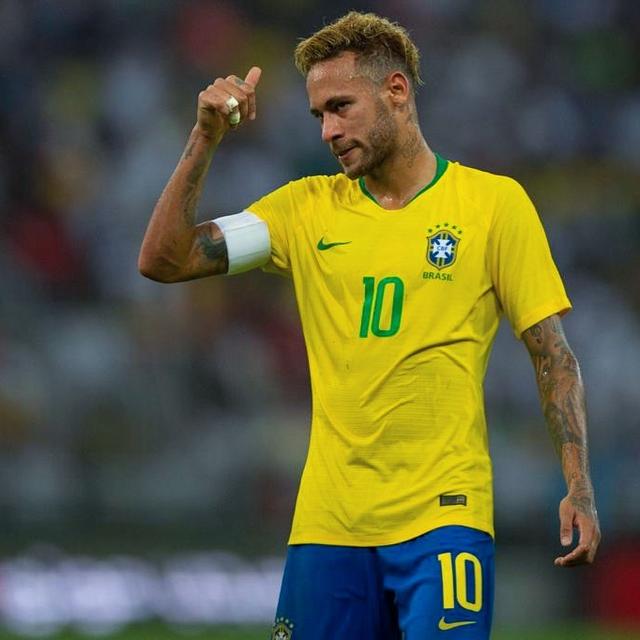 黄蜂半场36记三分追平NBA历史纪录