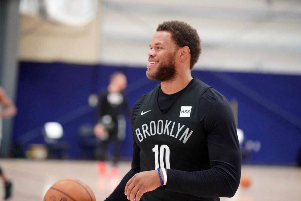 2025年崂山区全民健身乒乓球赛在国信体育馆举行